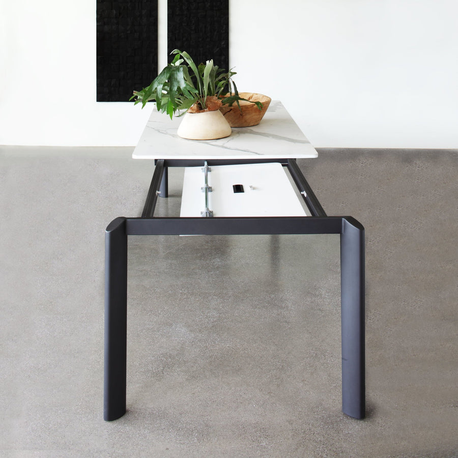 Dining table - Orb - Minimalist Extending Dining Table Set - Spaceman