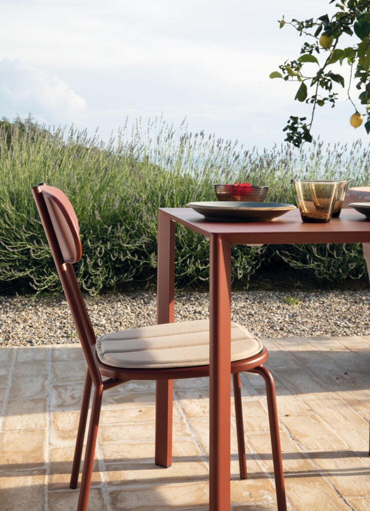 Outdoor - Curvy - Outdoor Dining Chair - Spaceman